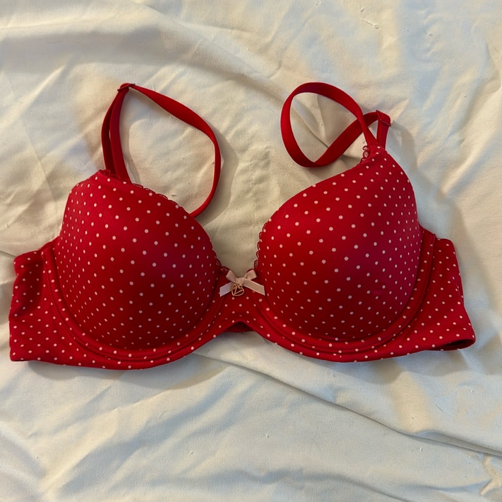 Victoria’s Secret Wired Lightly Lined Bra
